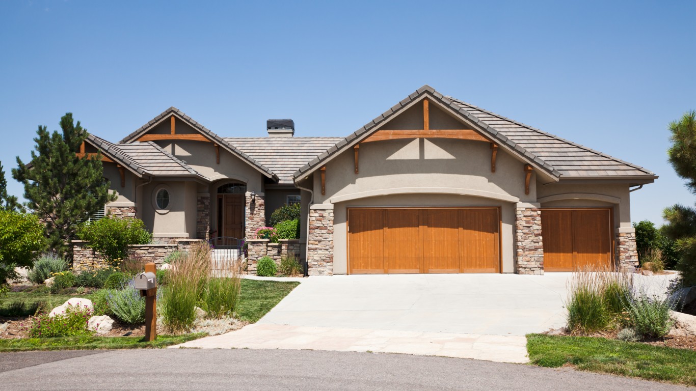 Here Is How Much Home You Can Buy For 200K In Colorado 24/7 Wall St.
