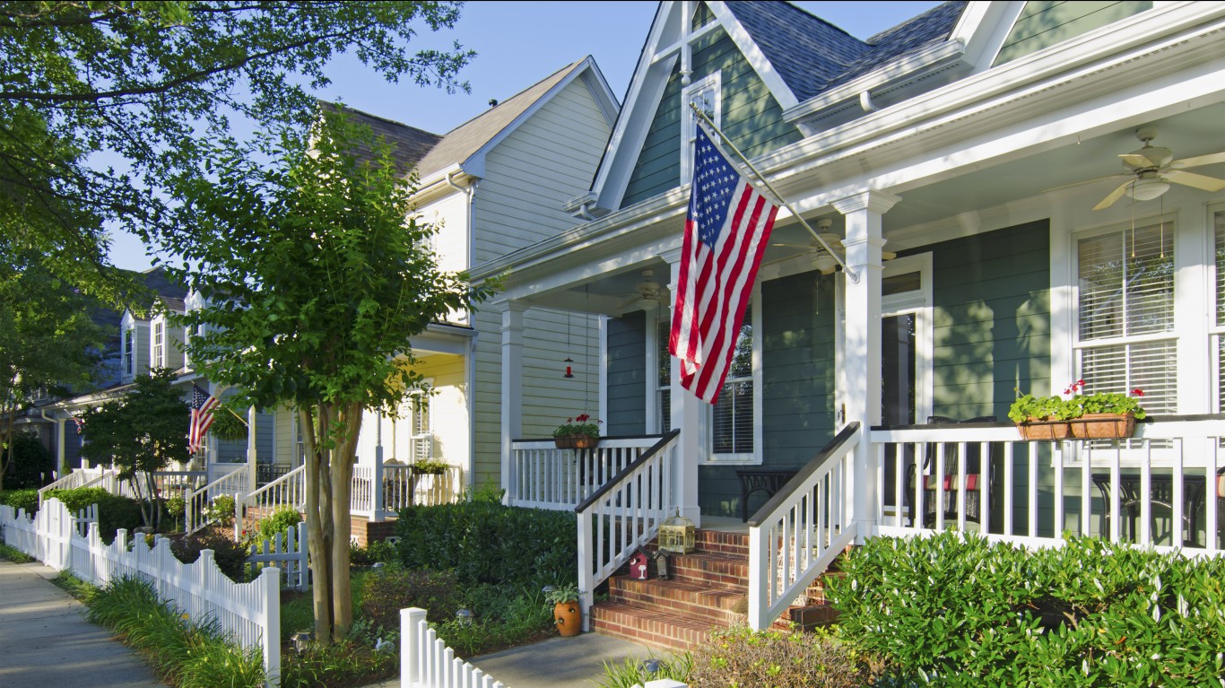 Cathie Wood's ARK Invest Sells Over 255 Million Worth of Zillow Shares