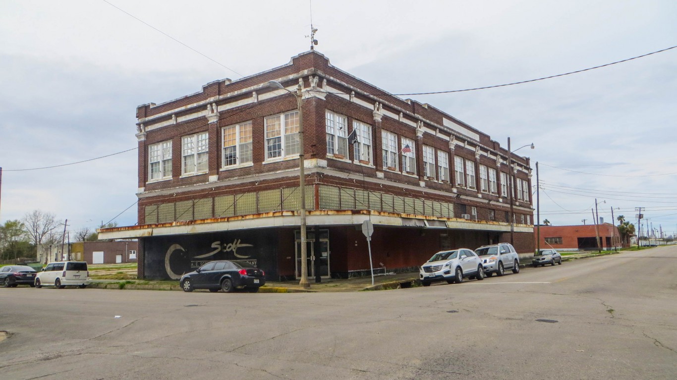 25 Most Dangerous Cities in Texas 24/7 Wall St.