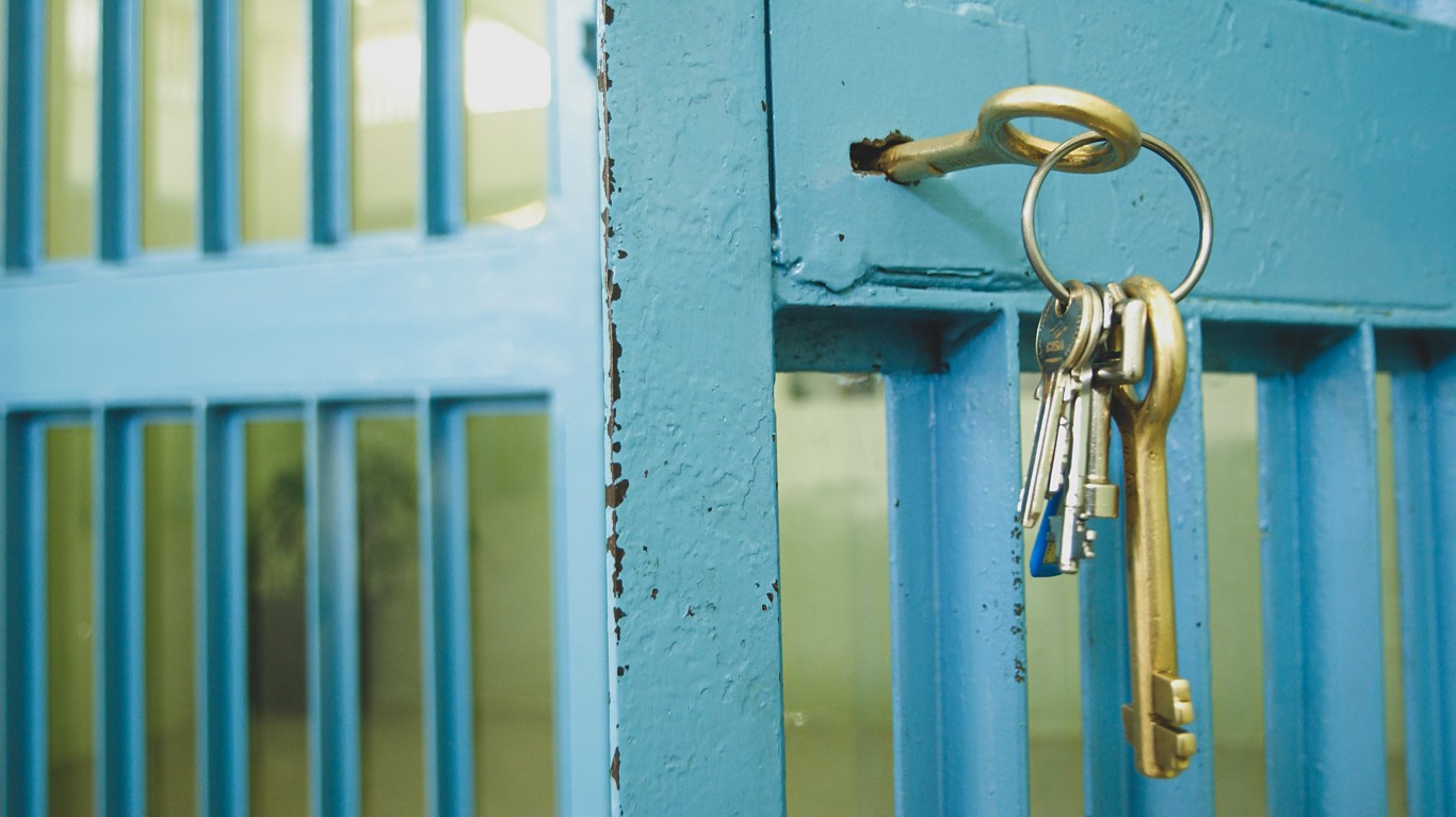 The Biggest Federal Prisons in the US 24/7 Wall St.