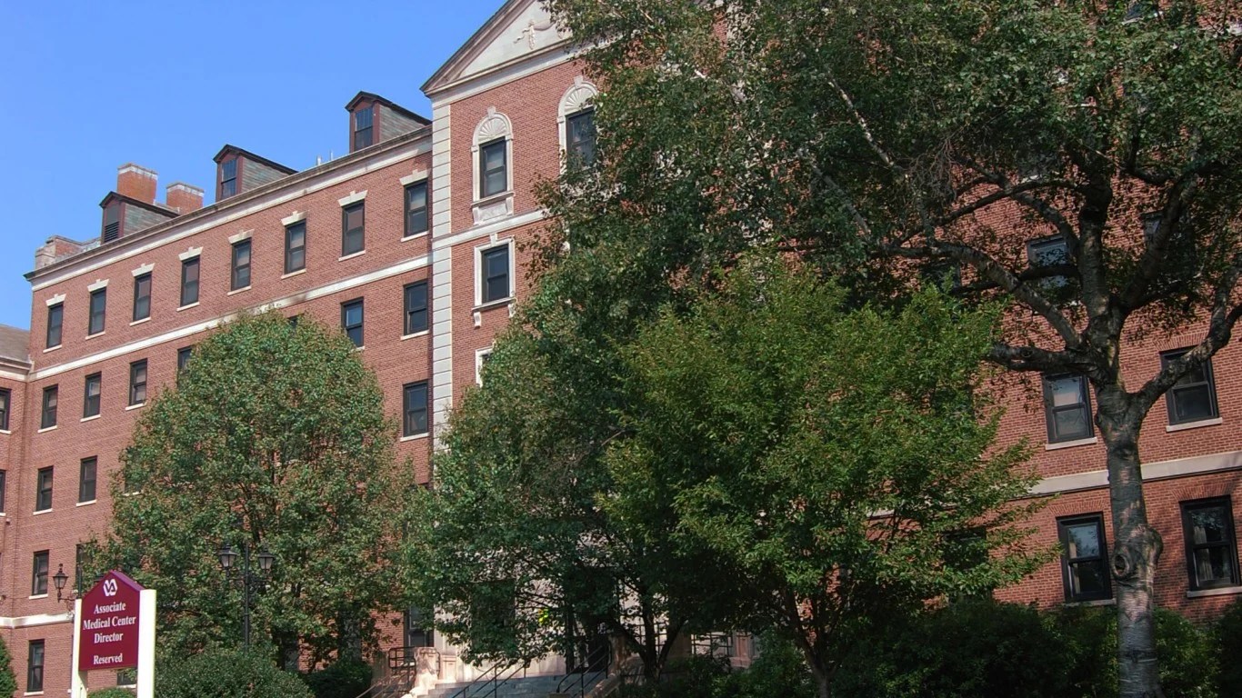 America’s Largest Veterans Hospitals Page 10 24/7 Wall St.