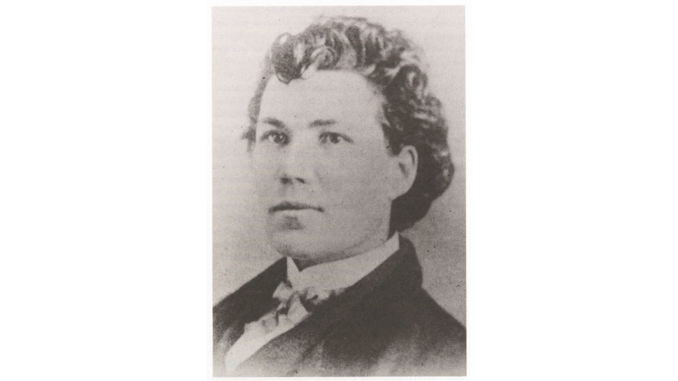 Female Veterans Who Changed US History 24/7 Wall St.