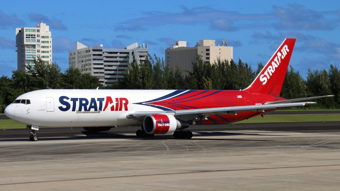 US Airports With the Most Flight Delays in 2023 24/7 Wall St.