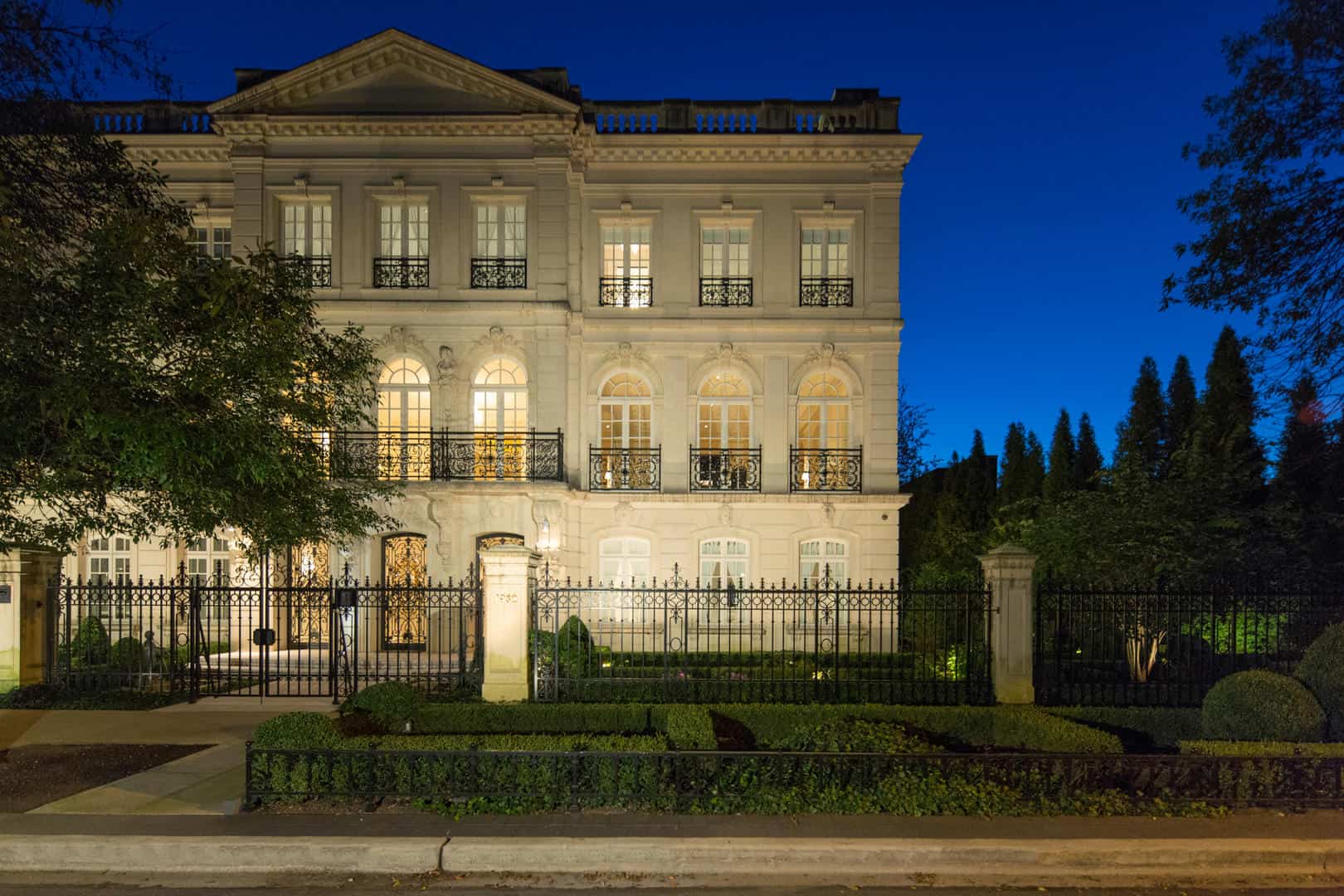 The 10 Most Jaw Dropping Homes For Sale in Chicago Right Now 24/7