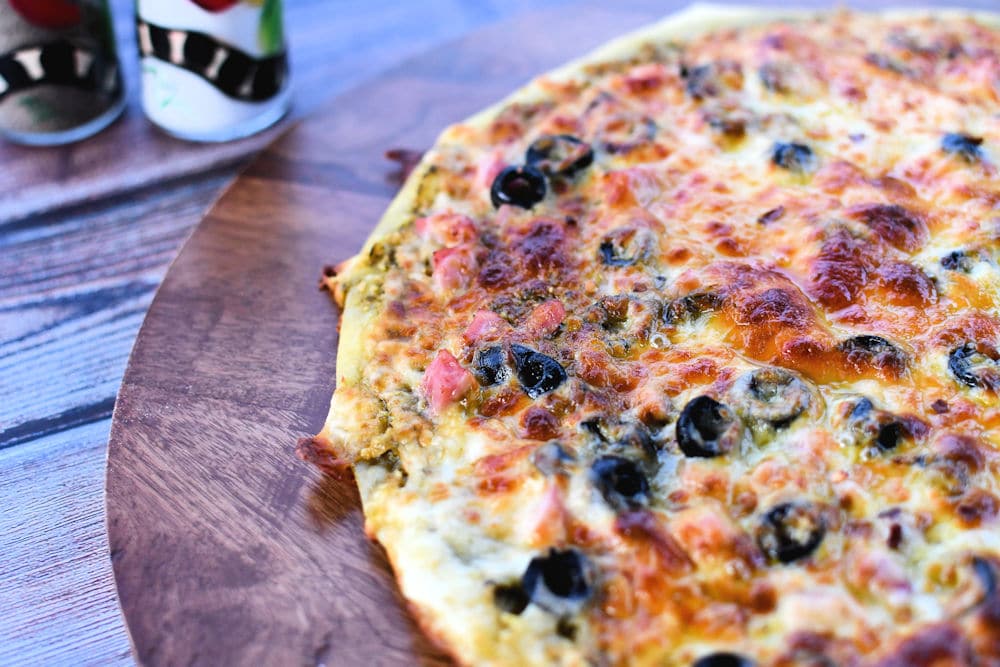 Pesto Pizza With Ham and Black Olives 24Bite® Recipes
