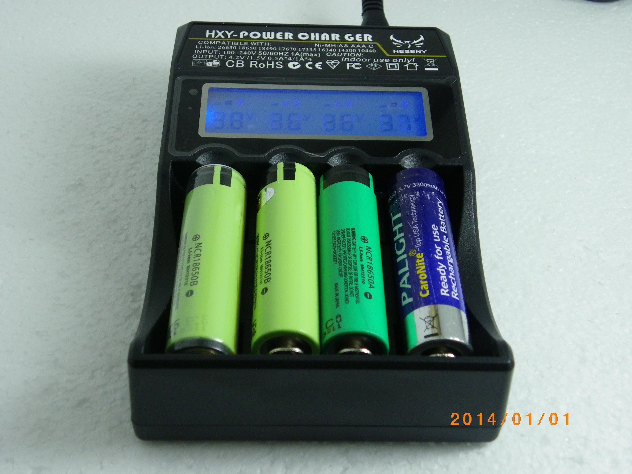 Universal Smart Charger with LCD Display - 24x7 DIY