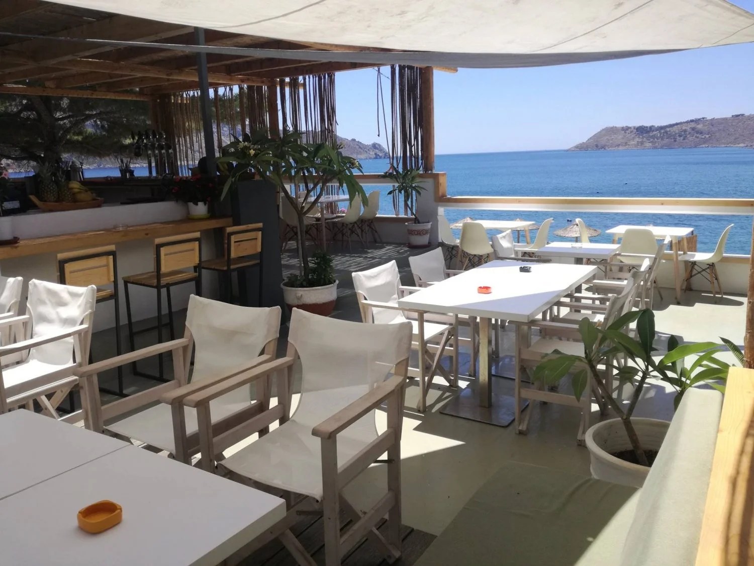 LIME BEACH BAR LEROS