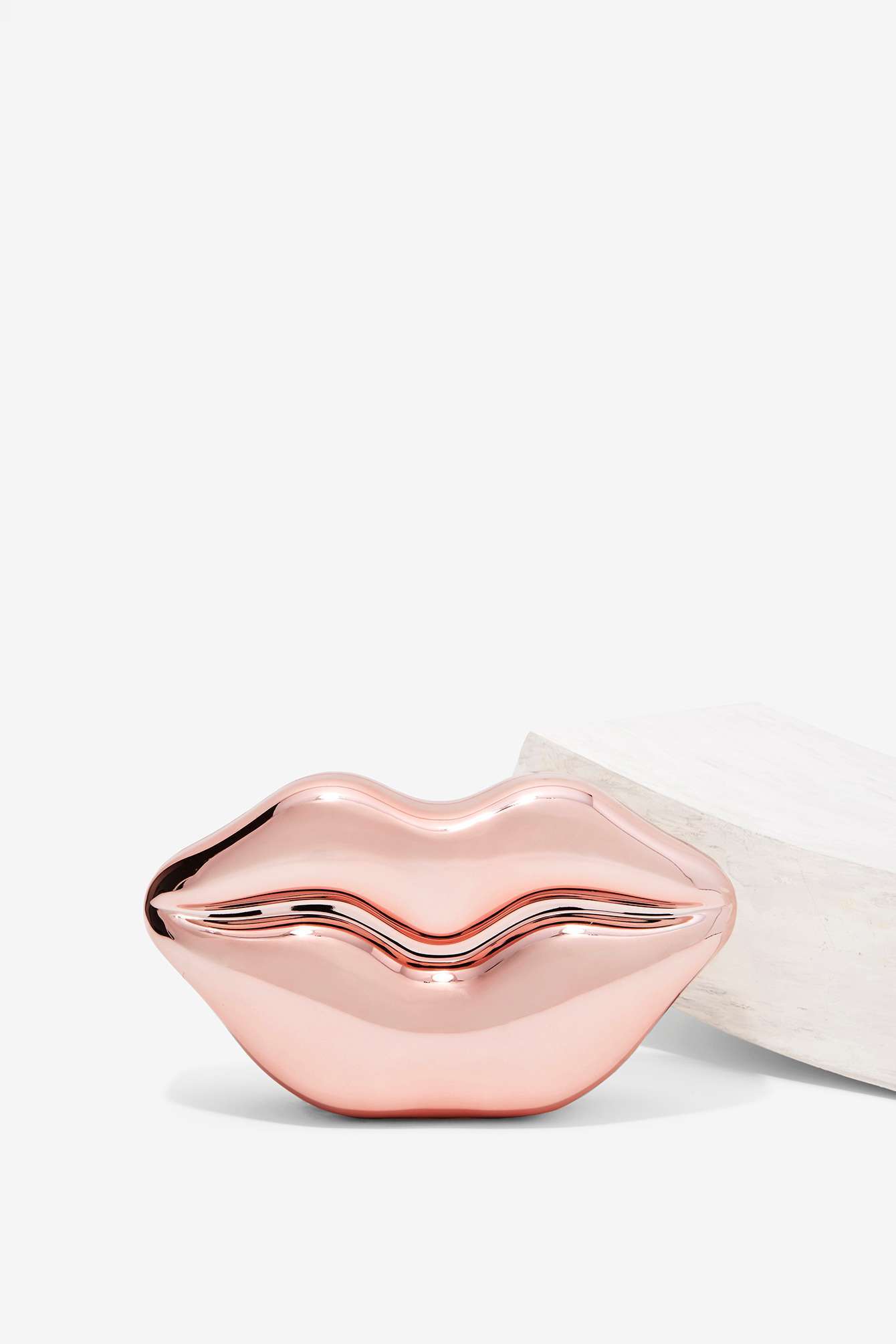 Warm Up Your Fall Look With Rose Gold Page 2 of 5 29Secrets