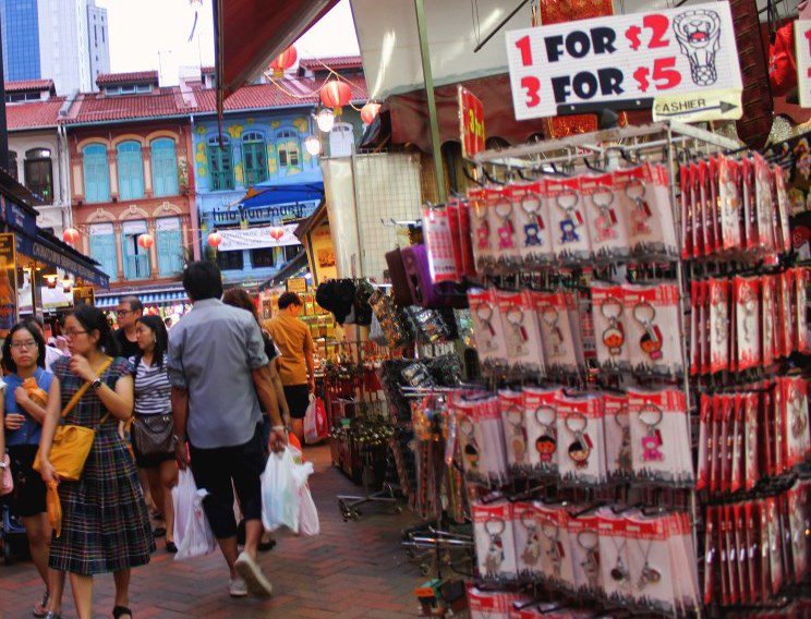 What Souvenirs do Tourists buy from Singapore?