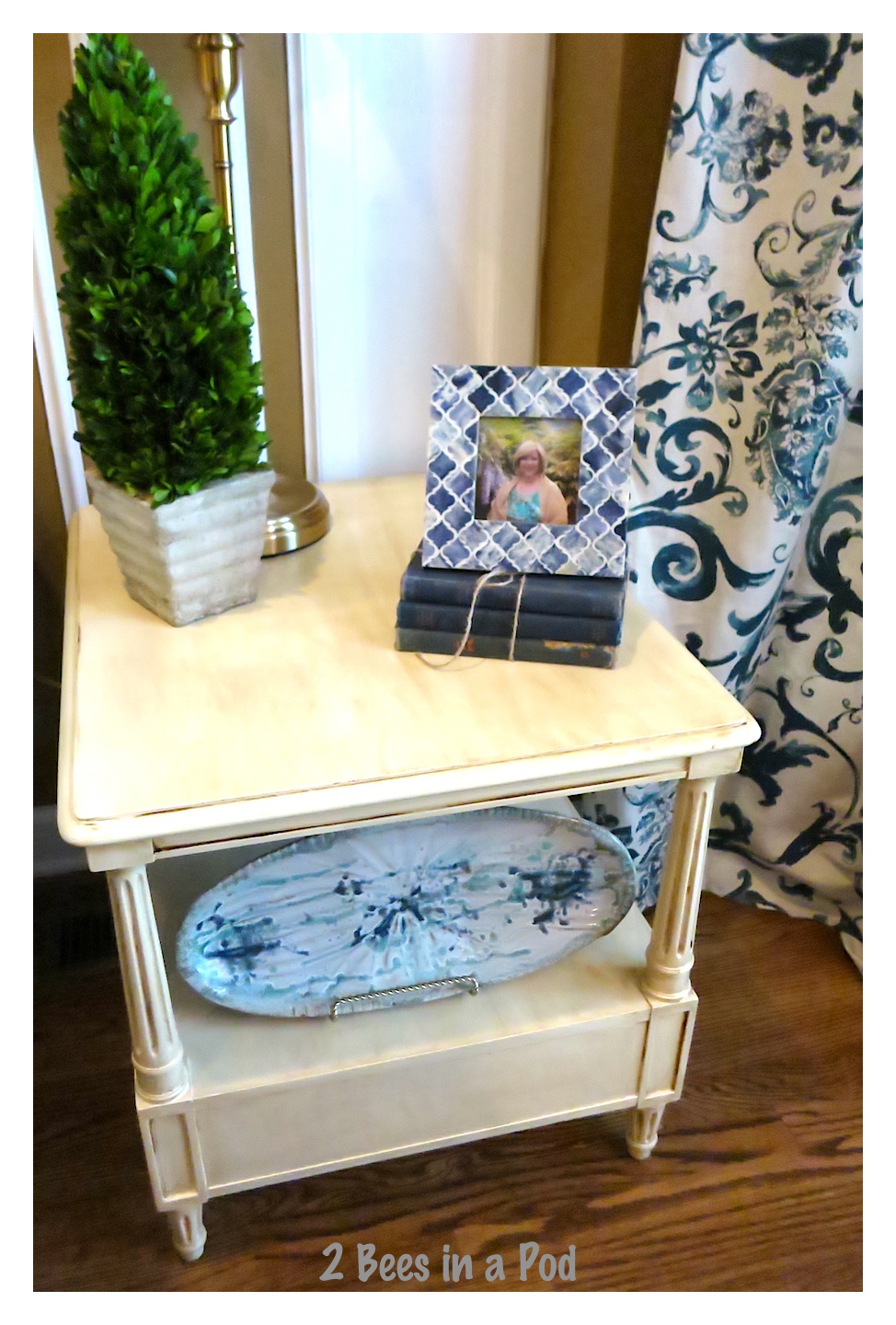 How to Make Weathered Wood Stain and a Table Makeover 2 Bees in a Pod