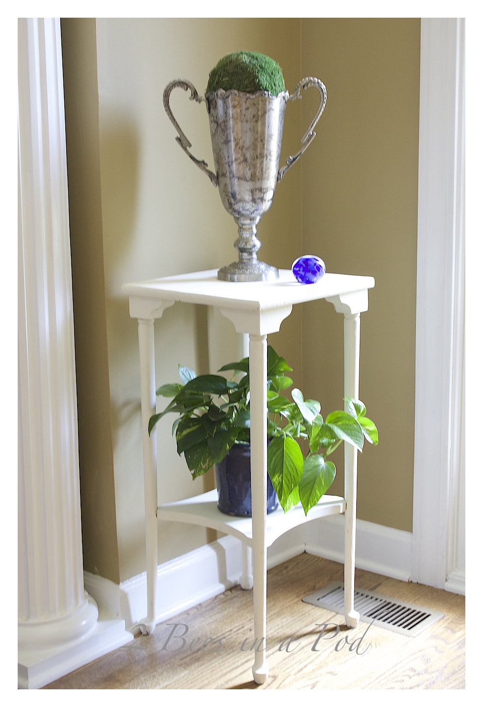 Chalk Painted Plant Stand Table 2 Bees in a Pod