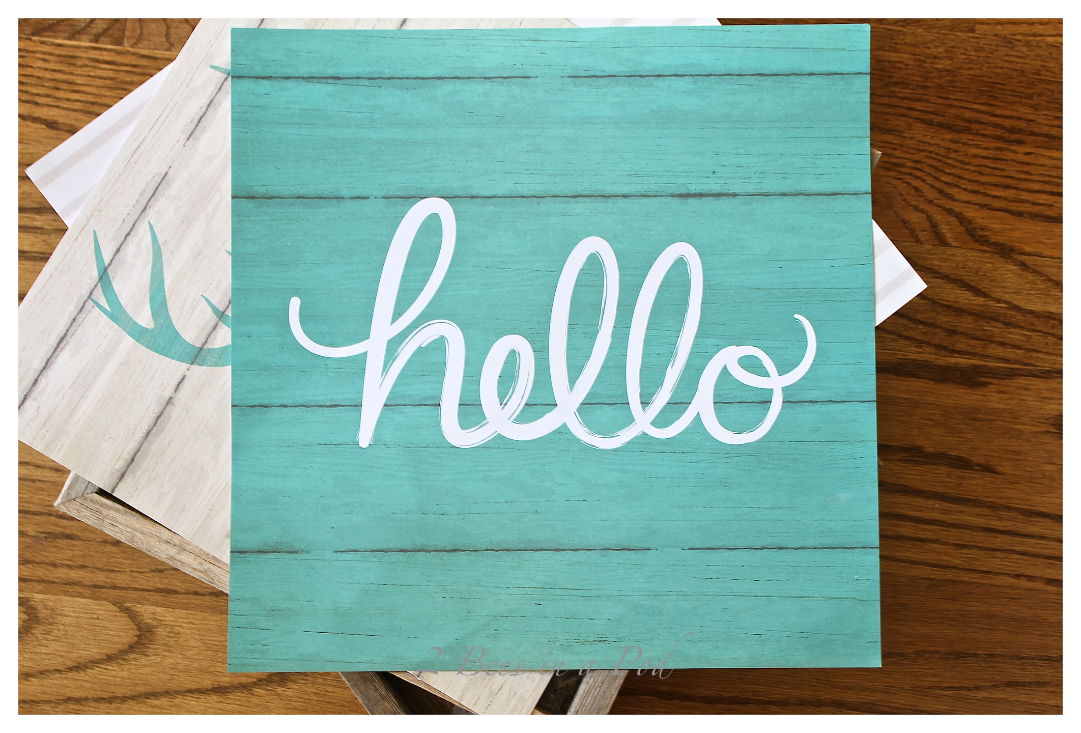 How To Make Easy Cheap Artwork with Scrapbook Paper 2 Bees in a Pod