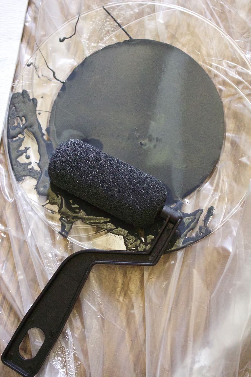 How to Paint a Vinyl Rug 2 Bees in a Pod