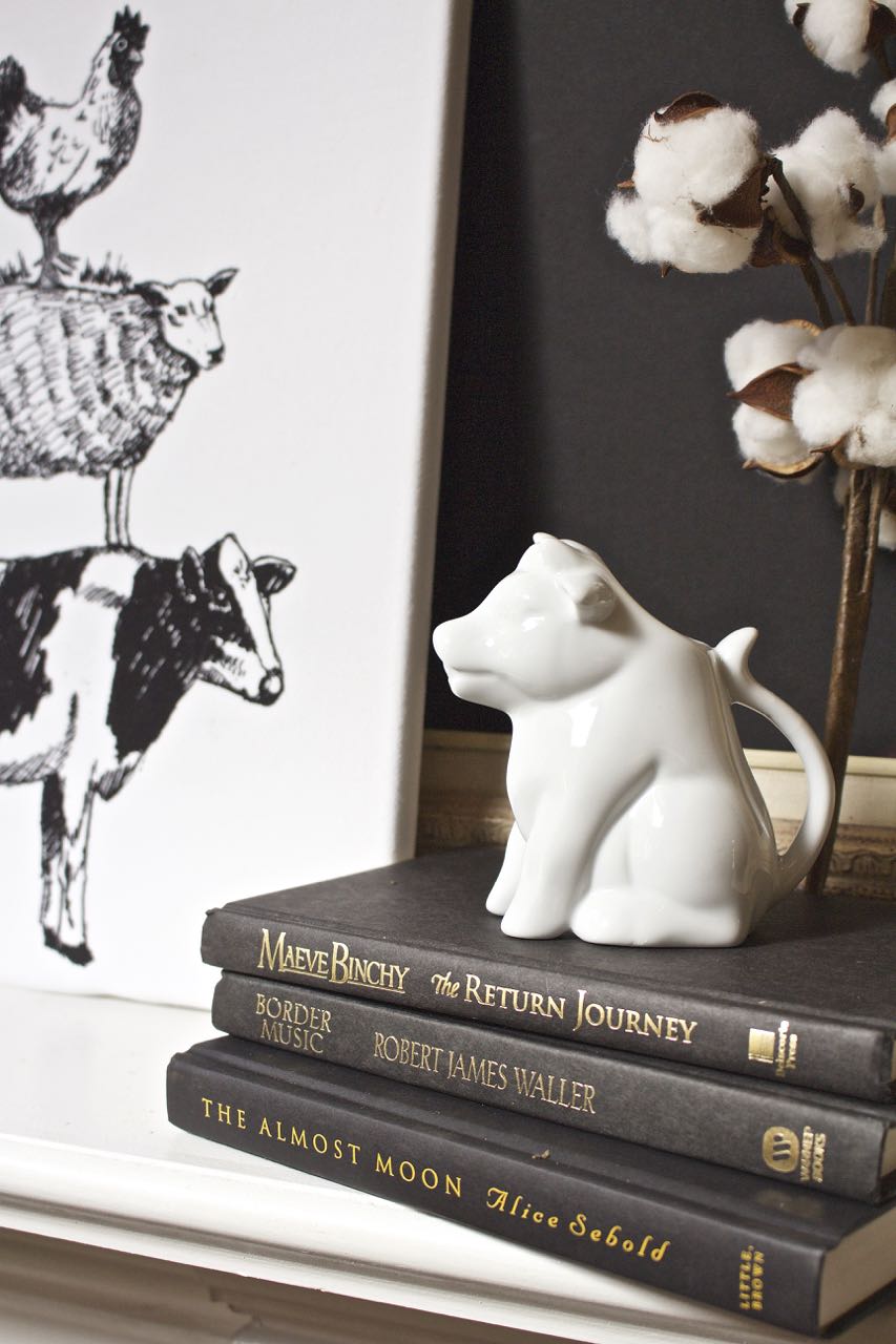 DIY Farmhouse Canvas Art 2 Bees in a Pod