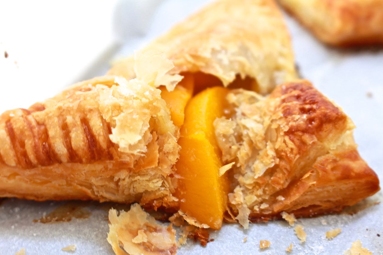 Easy Peach Turnovers 2 Bees in a Pod