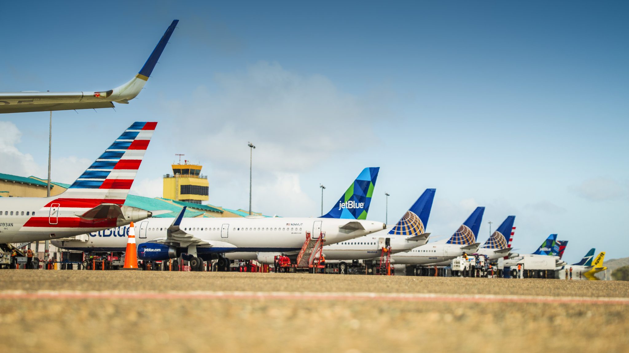 Tips for Navigating the Aruba Airport 2 Dads with Baggage