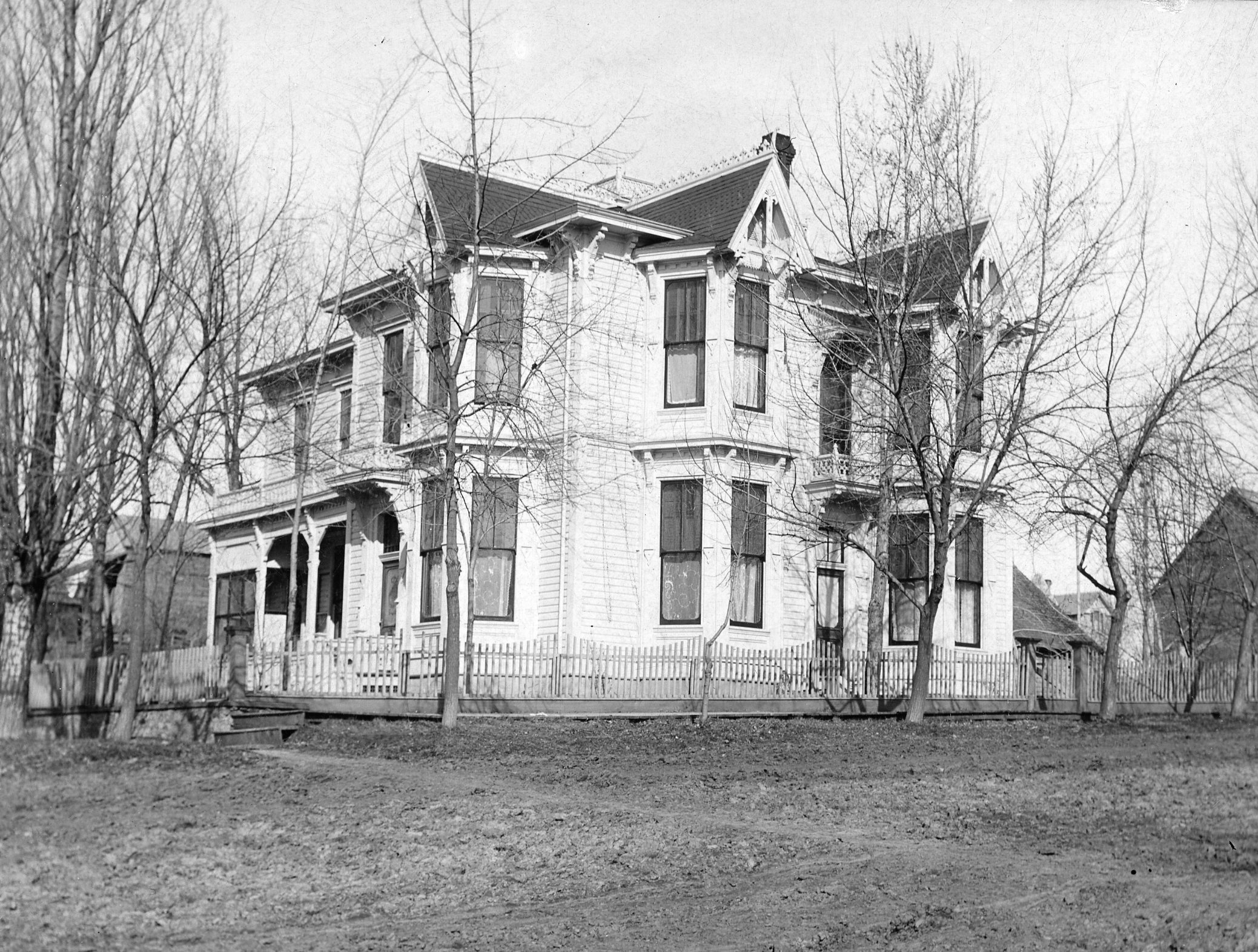 McConnell Mansion Museum 2dnw Artisan Trail Guide