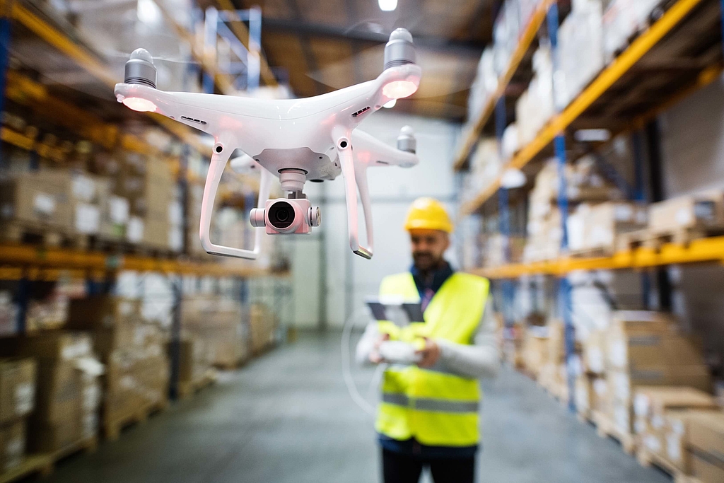 How Drones Are Transforming Warehouse Operations 2hssl