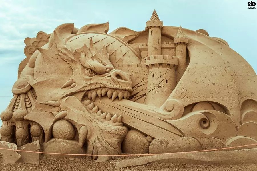 MALE SAND SCULPTURE ARTIST IN THE UAE 2ID EVENTS