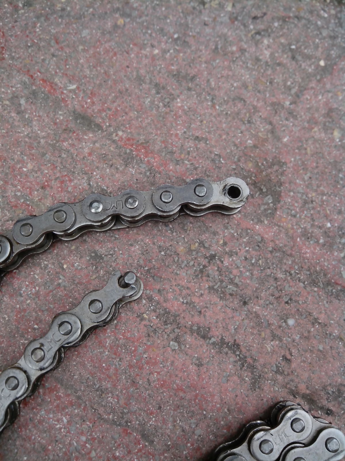 cadena rota estrenando moto