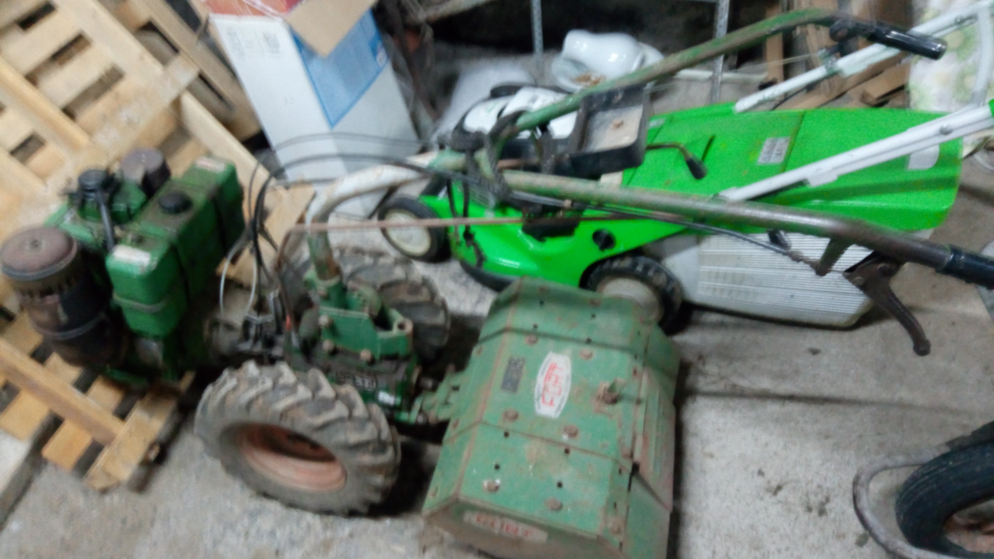 [Motocultor FORT] Con rotavator y motor Lombardini