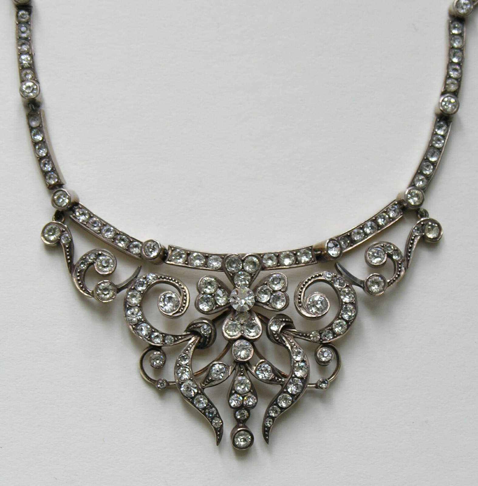 LAS JOYAS MÁS HERMOSAS DEL MUNDO Página 15