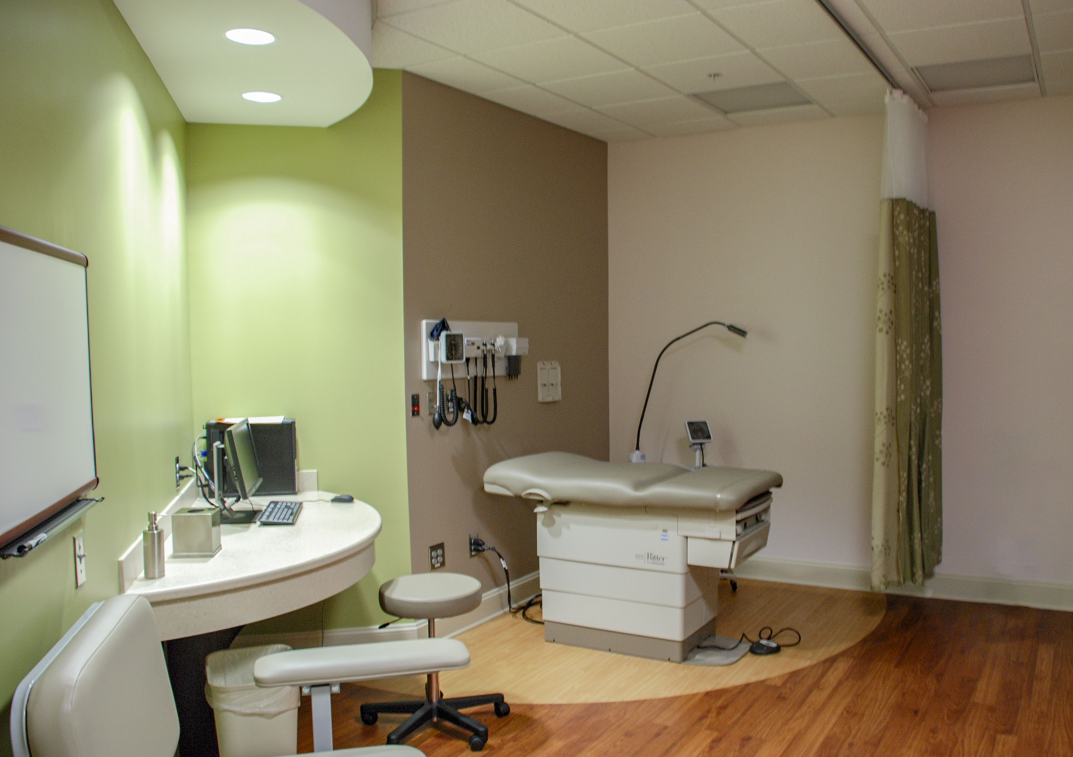 Executive Health Clinic 2KM Architects