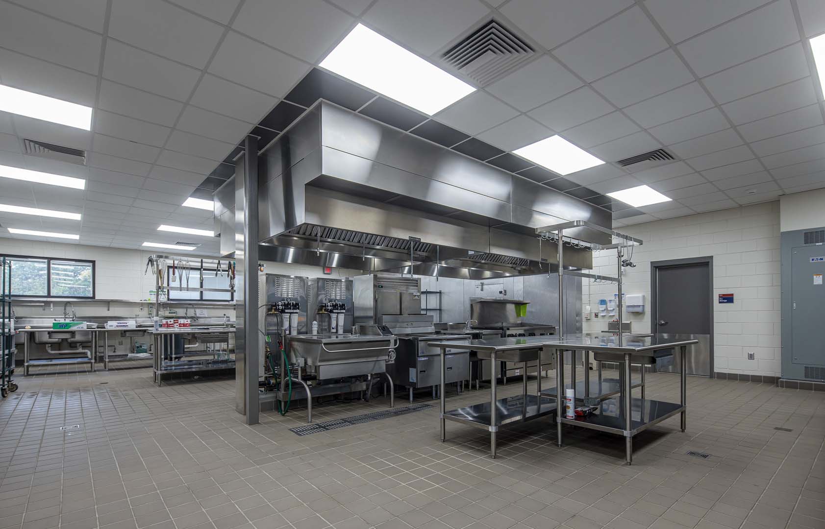 Food Production Kitchen 2KM Architects