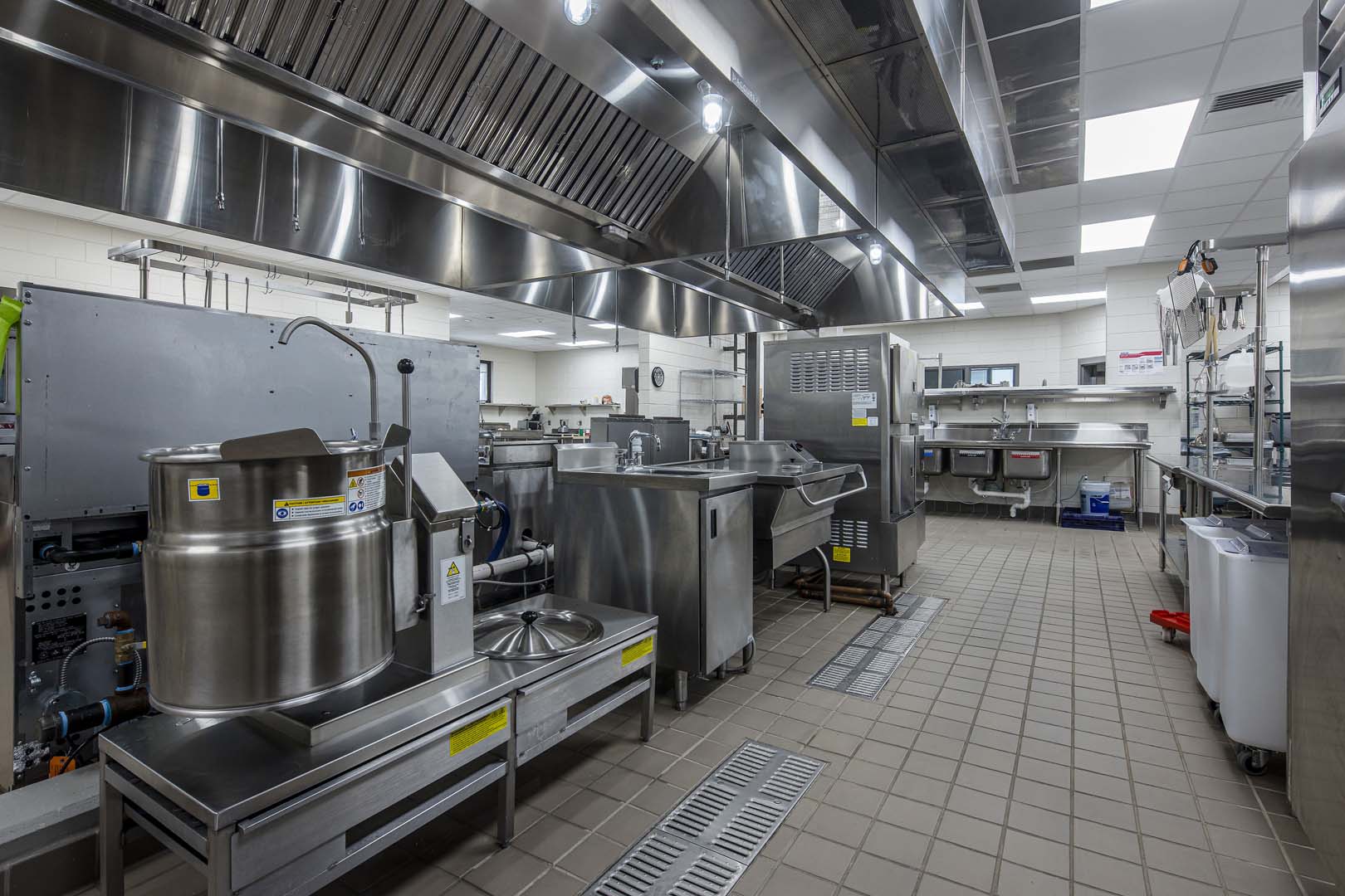 Food Production Kitchen 2KM Architects