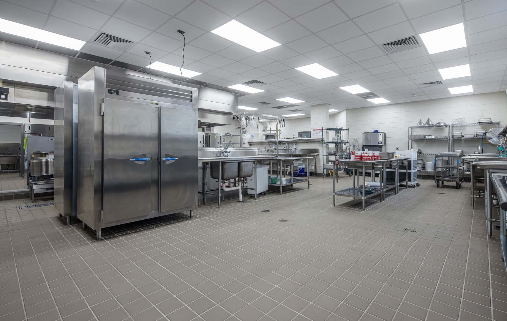 Food Production Kitchen 2KM Architects