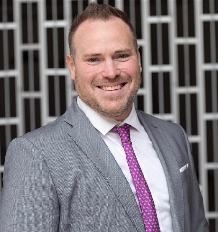 About Cass MacLeod Realtor