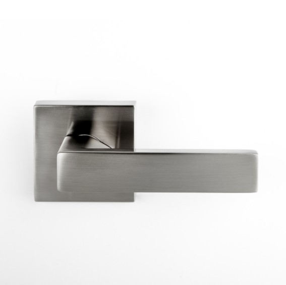 Colonial 4 Panel (cricket Bat & Heavy Moulding) 2nd Fix Doors and