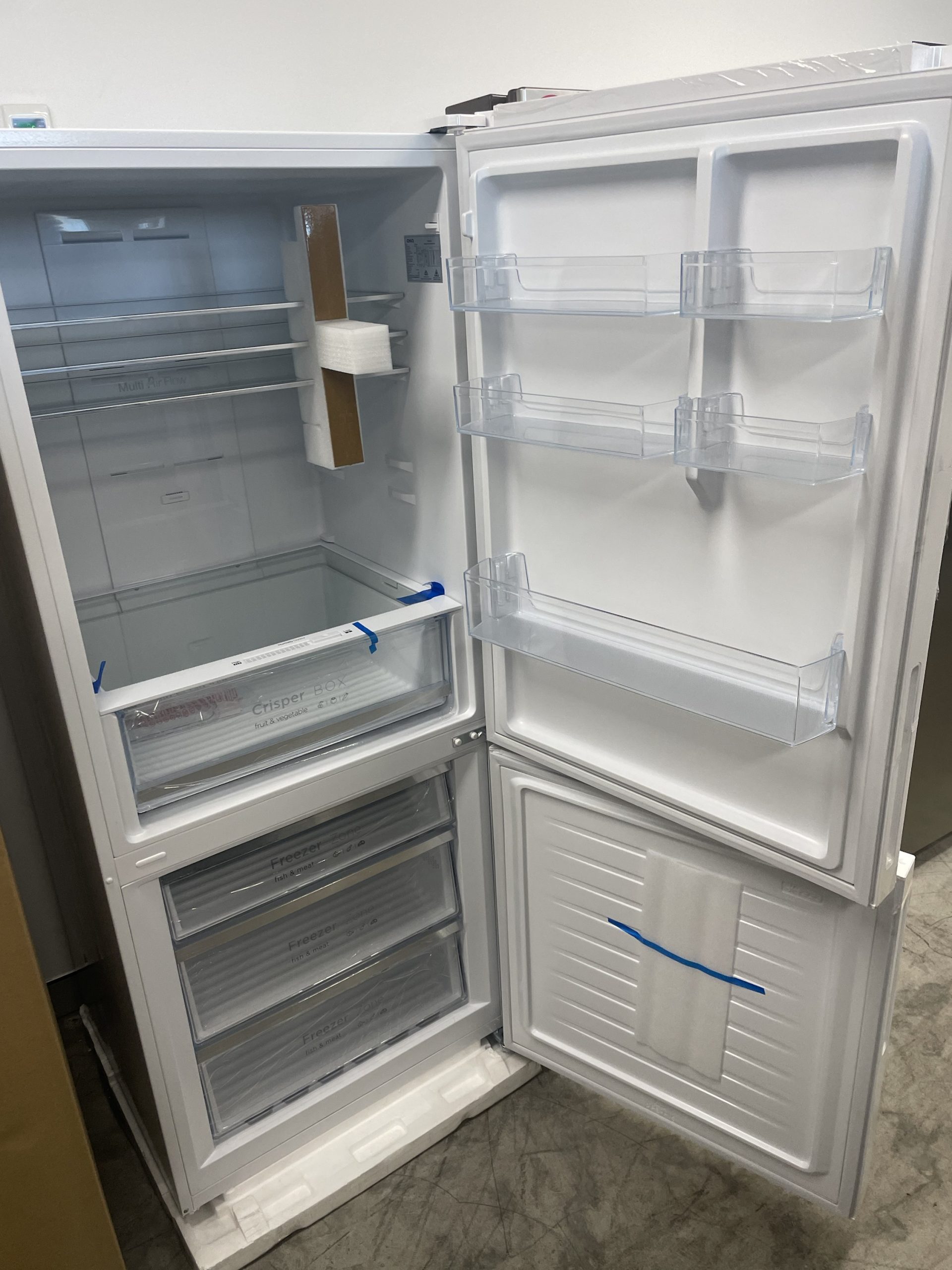 Hisense 483L PureFlat Bottom Mount Fridge Black HRBM483B 2NDS