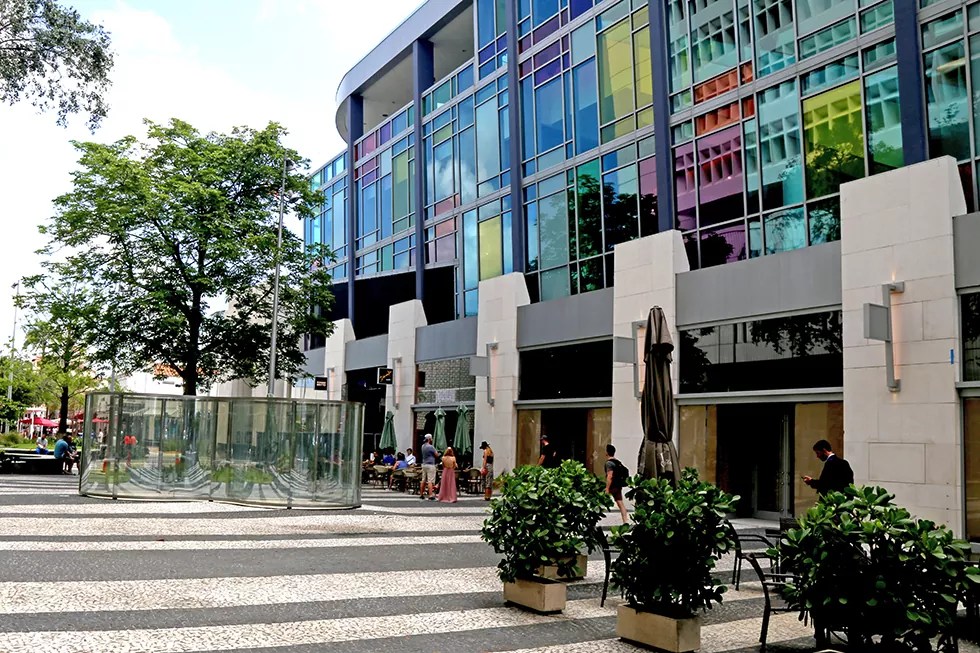 Lincoln Road Cinema Storefront Renovation 2+ Architects