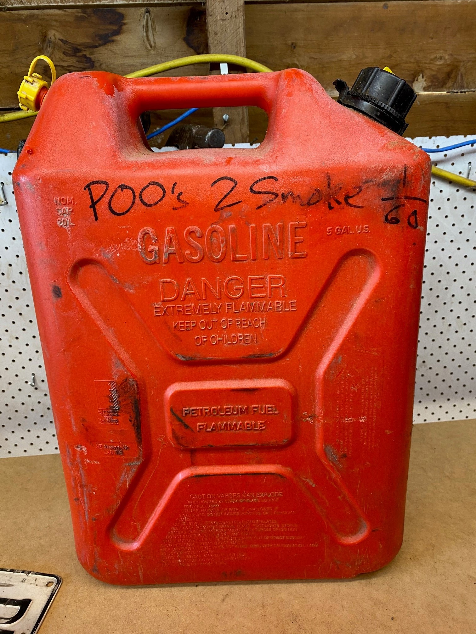 What you need to mix 2 stroke (cycle) fuel 2 Stroke Mix