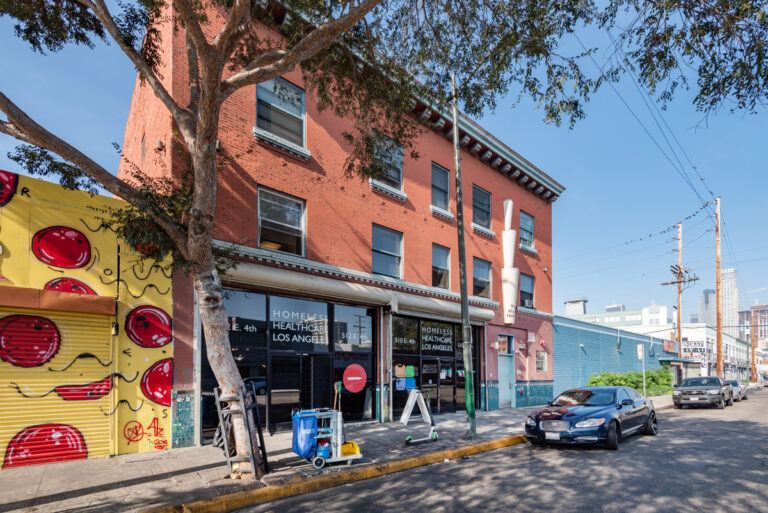 Receiver appointed to manage Skid Row Housing Trust properties 2UrbanGirls