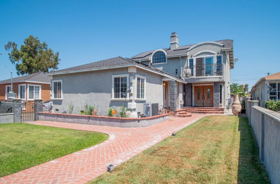 Compton duplex hits the market for 1.1 million 2UrbanGirls