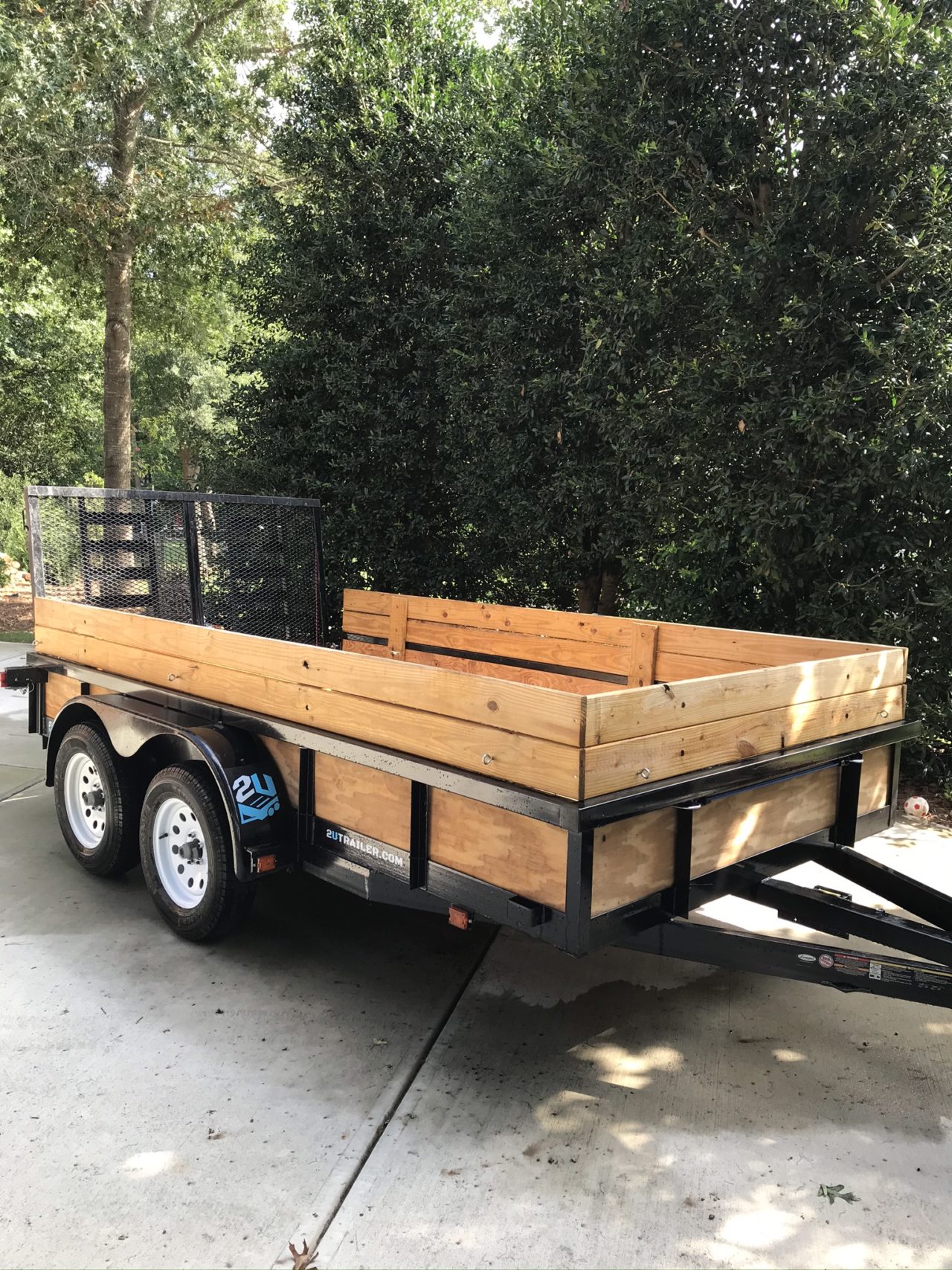 Utility Trailers for rent with delivery and pickup for junk removal