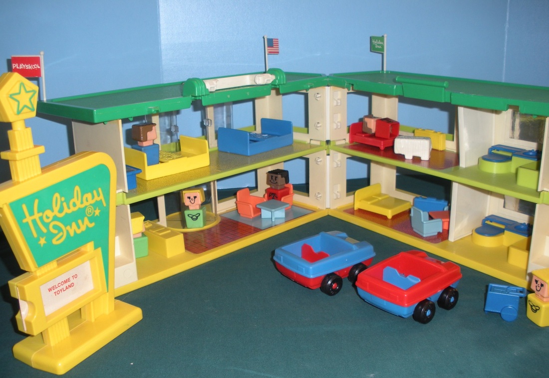 Familiar Places Activity Toy Holiday Inn (Playskool, 1974) 2 Warps