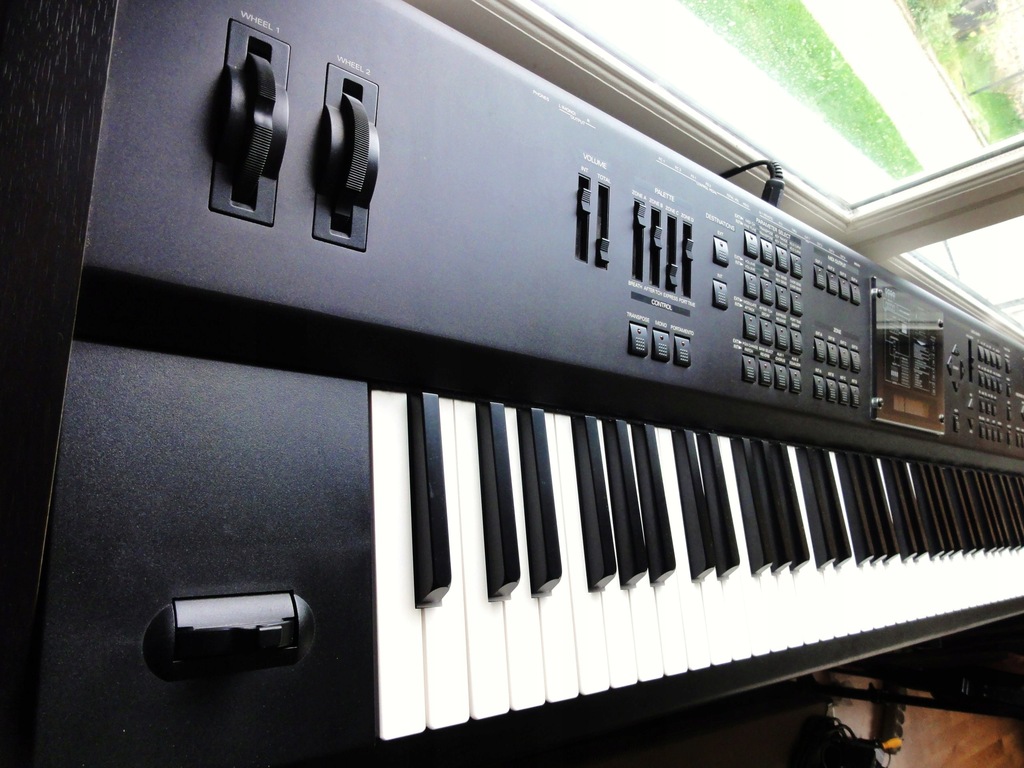 Profesjonalny, kultowy stage piano Roland A90 EX 7387568401