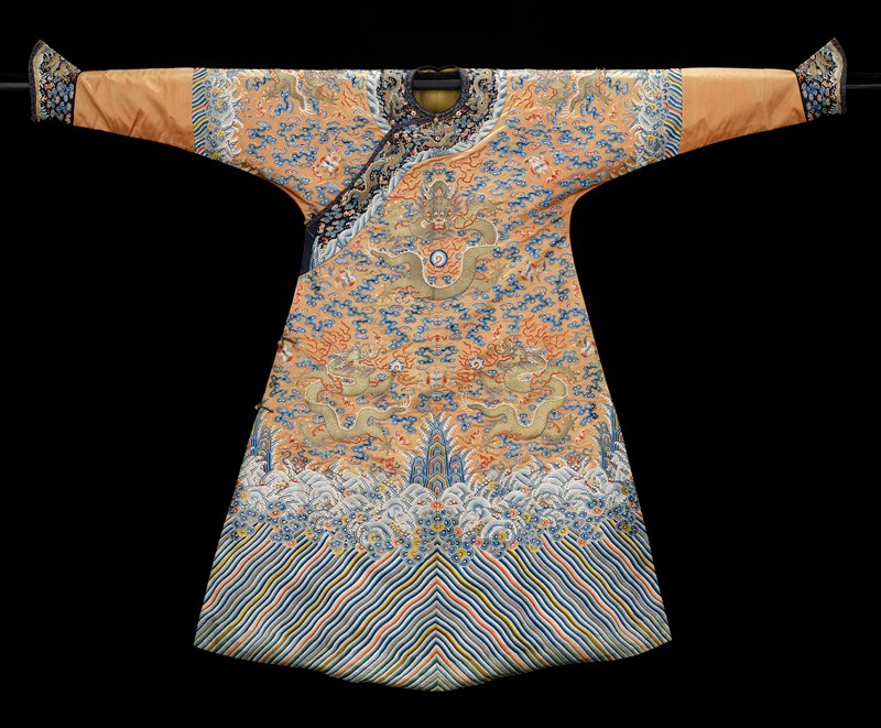 Dragon Robe, China Mia