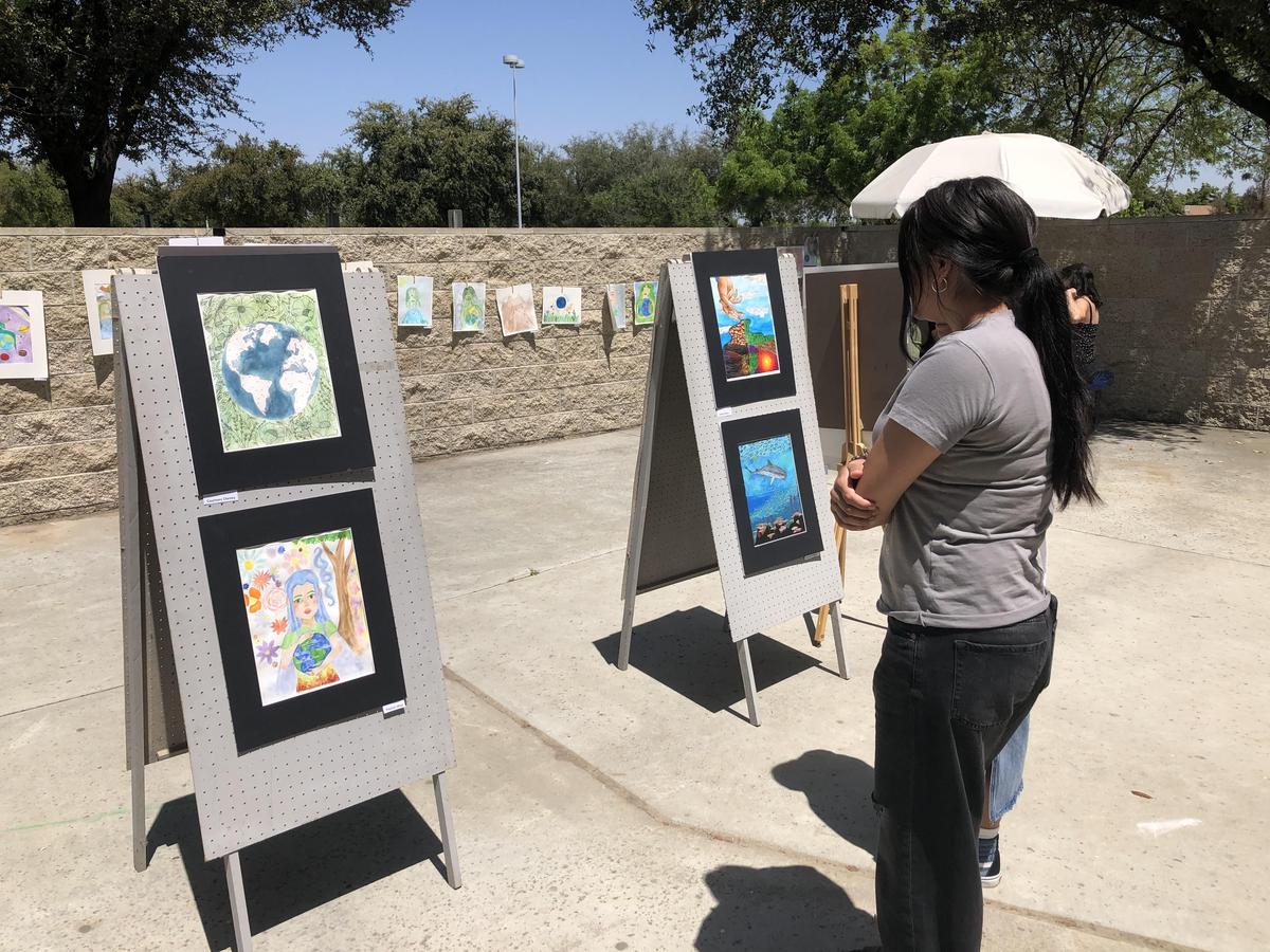 Students Display Artwork at Lunch Liberty High School