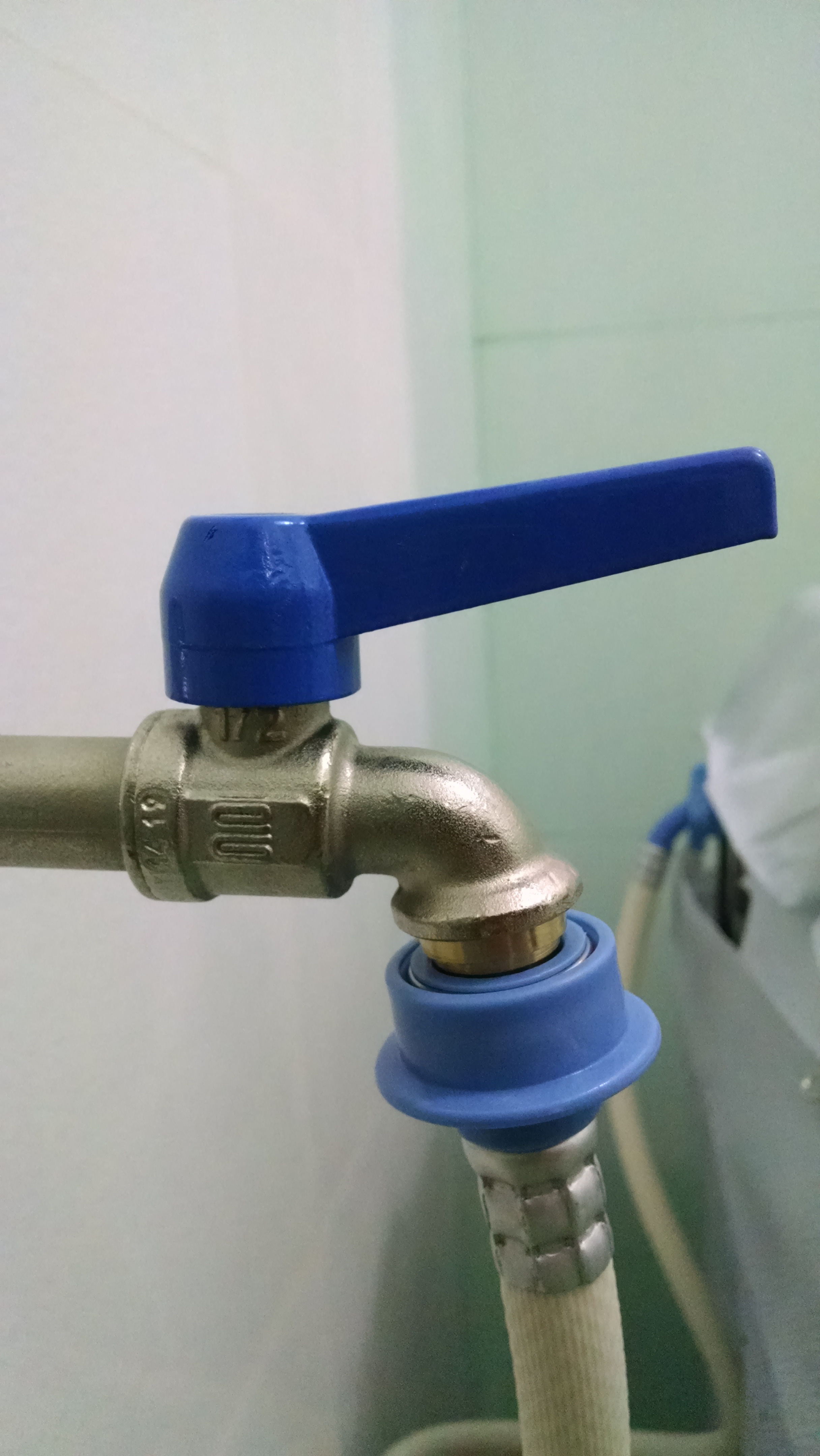 Eko Washing Machine Tap at Rs 400.00/piece कपडे धोने की मशीन का का नल