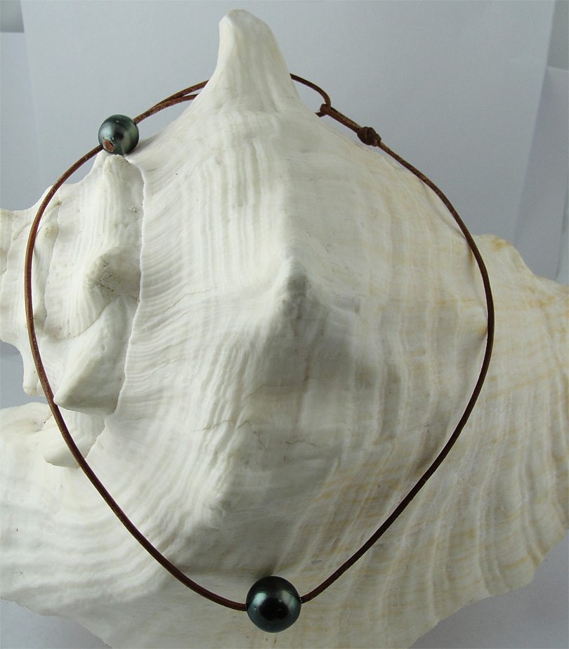 Win this 350 Pearl Necklace from La Vie Est Belle in Seaside! 30A