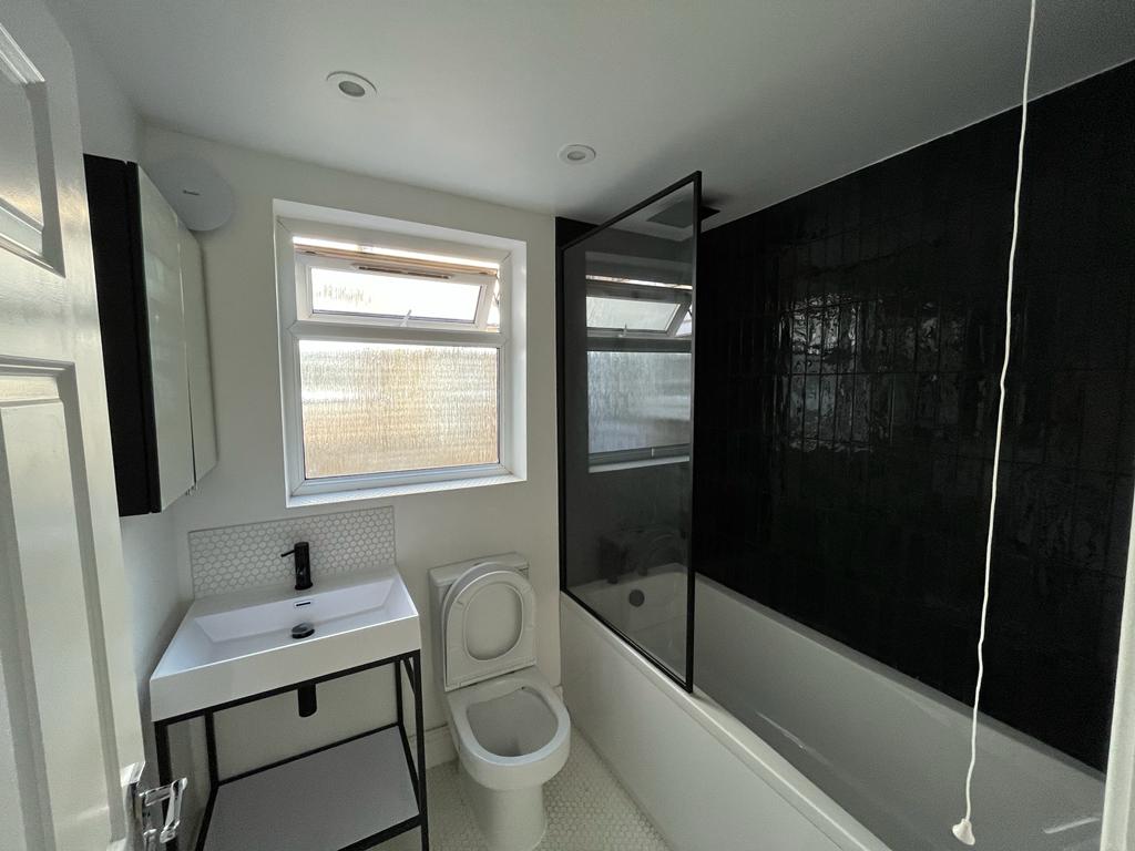 Nutcroft Road, SE15 30 Day Extensions