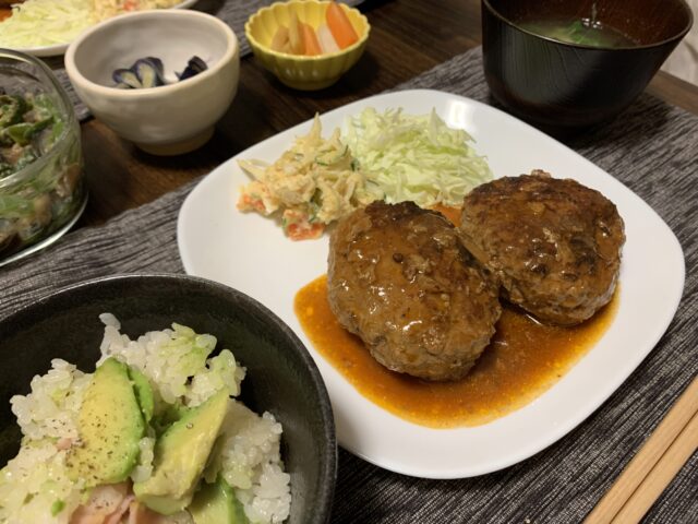 2022年2月11日の日記 アボカドとベーコンの炊き込みごはんは珍しい味 30代からのセミリタイア生活 夫婦二人と猫一匹