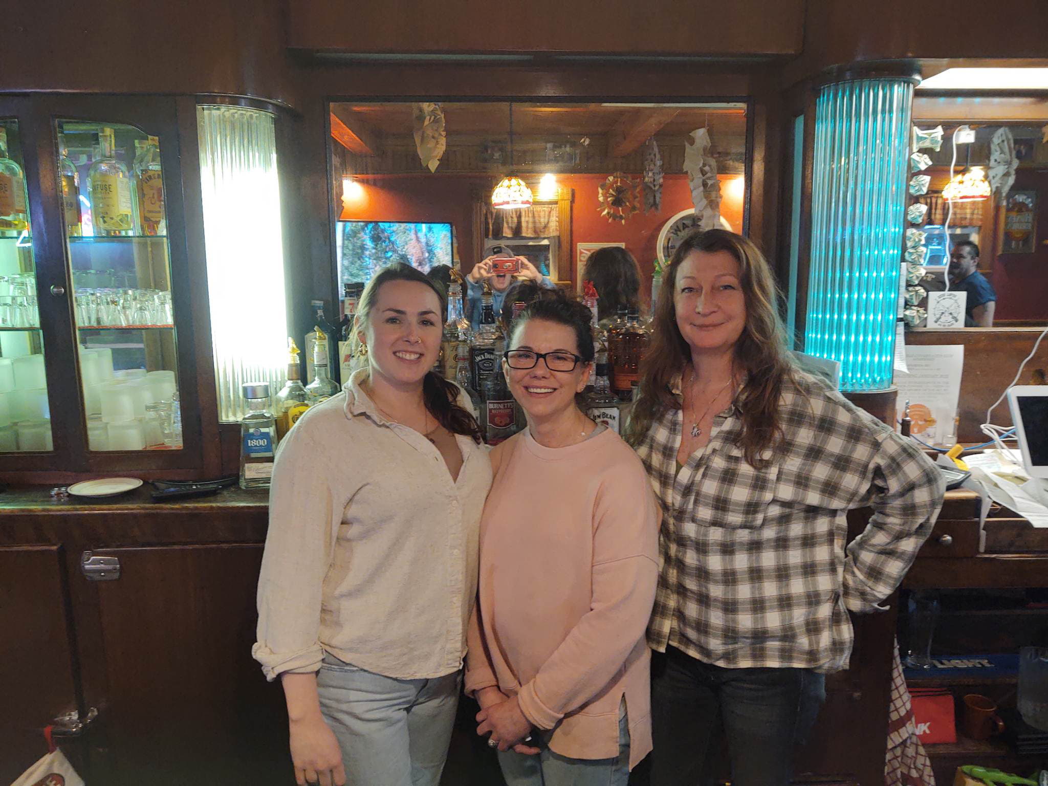 The Huff Brau LLC in Earlville Brings Tasty Live Music and Tasty Eats