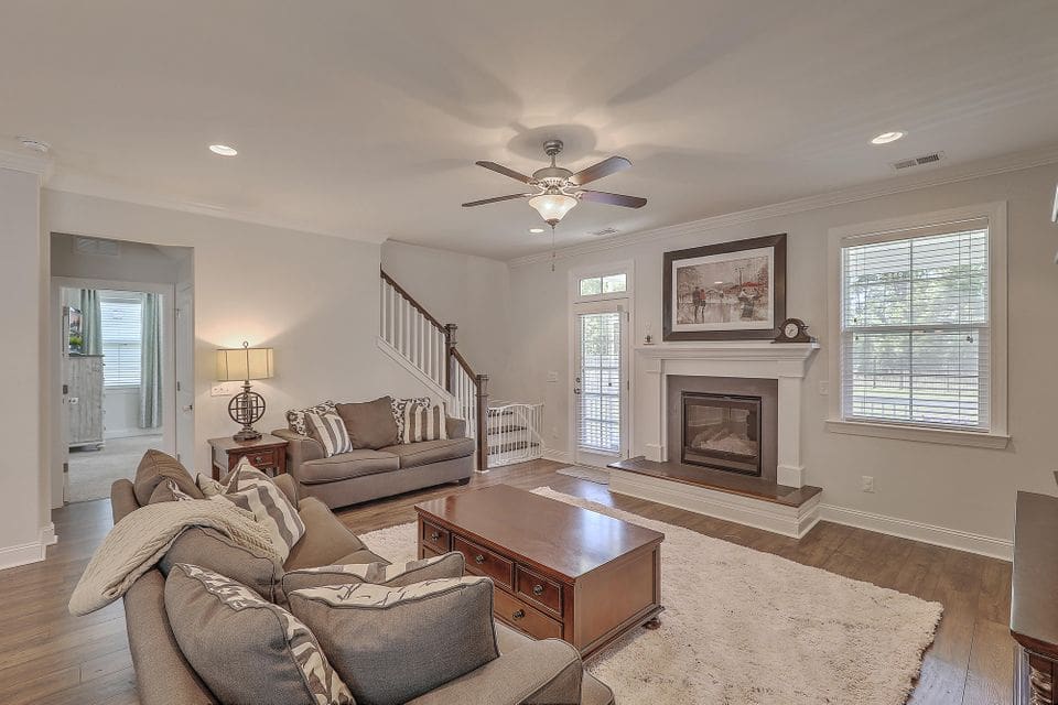 217 Waning Way, Wando, SC 29492 32 South Properties