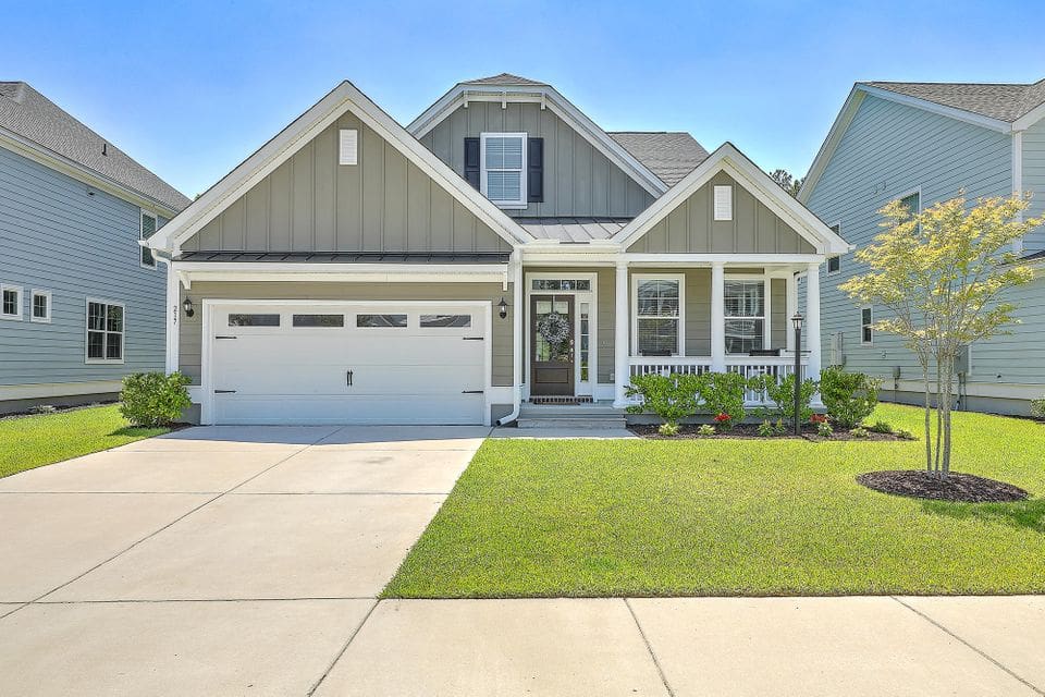 217 Waning Way, Wando, SC 29492 32 South Properties