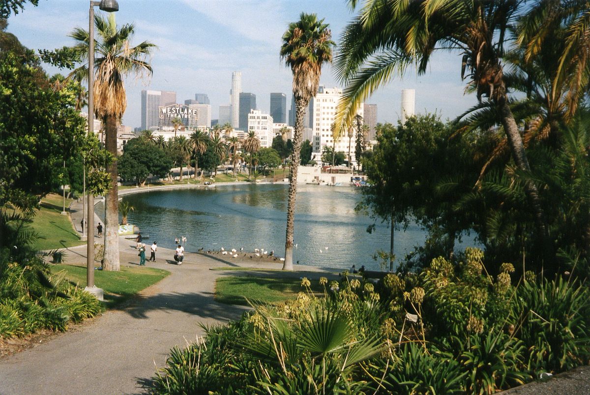 10 Great Versions of the pop classic “MacArthur Park” 360°Sound